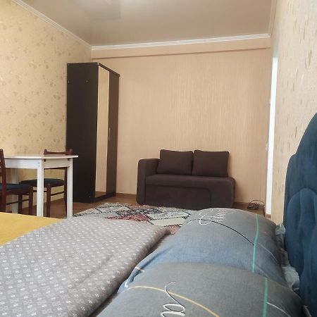 Aura On Kievskaya, 168 Apartman Biskek Kültér fotó